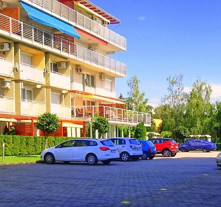 Balaton 100 公寓